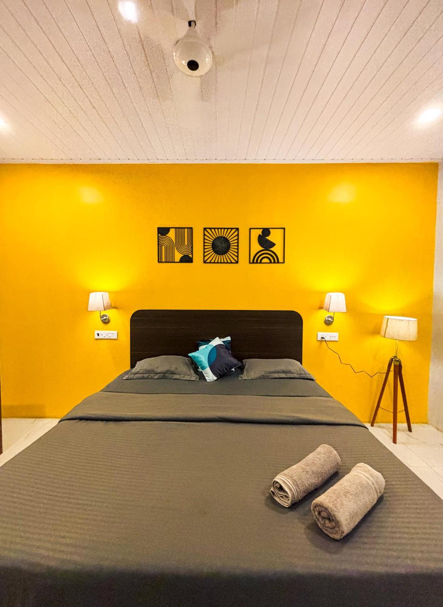 Traverse Luxe Hostel Палолем Екстер'єр фото